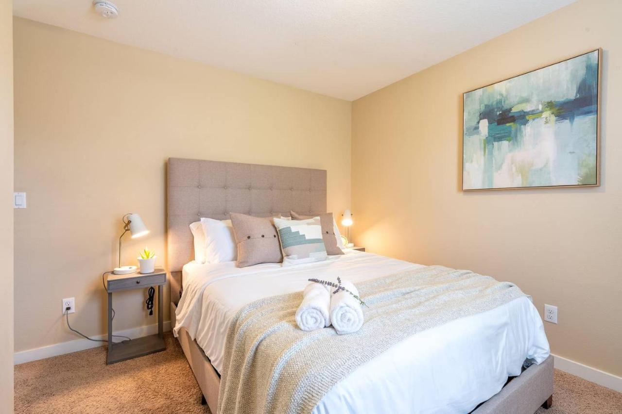 Modern Home, Four Bedrooms, King Beds Tigard Exteriér fotografie