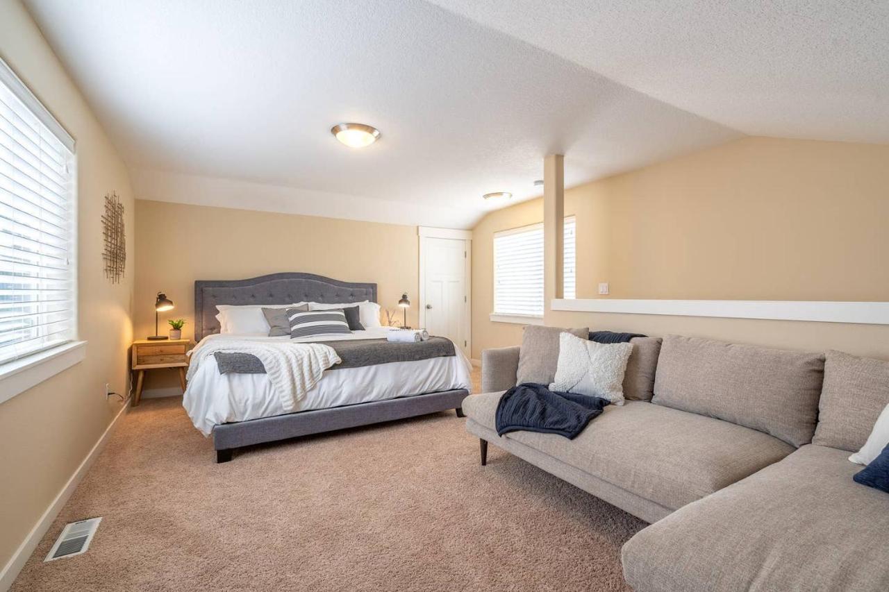 Modern Home, Four Bedrooms, King Beds Tigard Exteriér fotografie