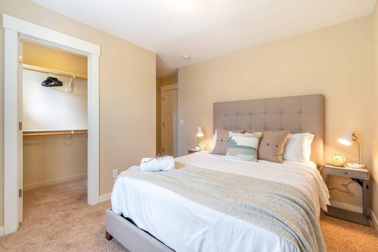 Modern Home, Four Bedrooms, King Beds Tigard Exteriér fotografie