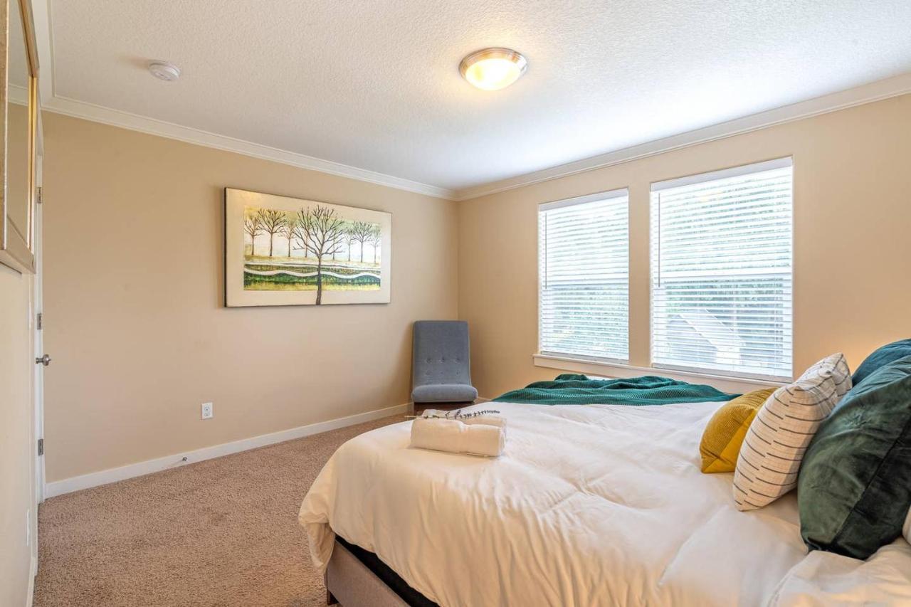 Modern Home, Four Bedrooms, King Beds Tigard Exteriér fotografie